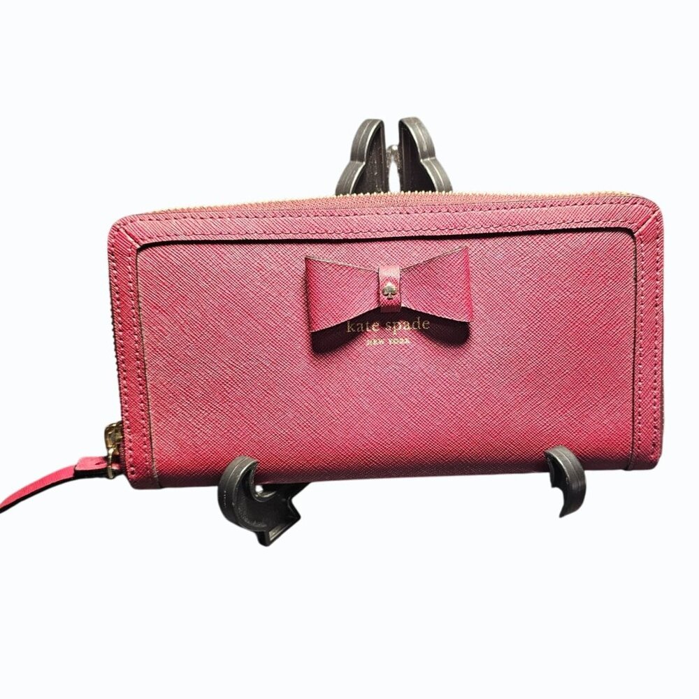 Kate Spade New York Hazel Court Bow Lacey Leather Zip Around Wallet, Merlot EUC
